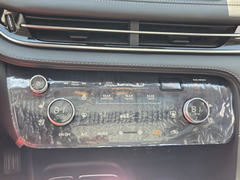 New 2027 INFINITI QX60 Luxe w/ Cargo Package FWD image 19