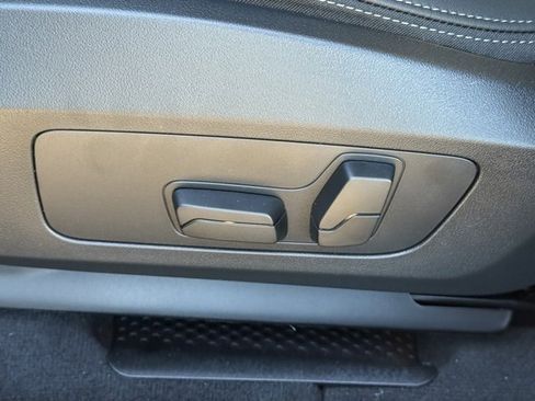 New 2026 BMW X2 xDrive28i w/ Technology Package image 16