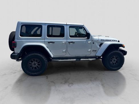 Used 2022 Jeep Wrangler Unlimited Rubicon AWD/4WD image 7