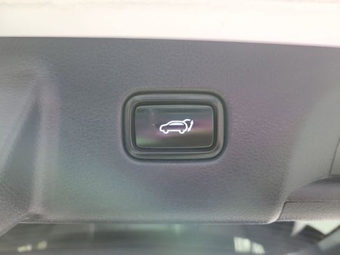 Used 2021 Hyundai Palisade Limited image 23