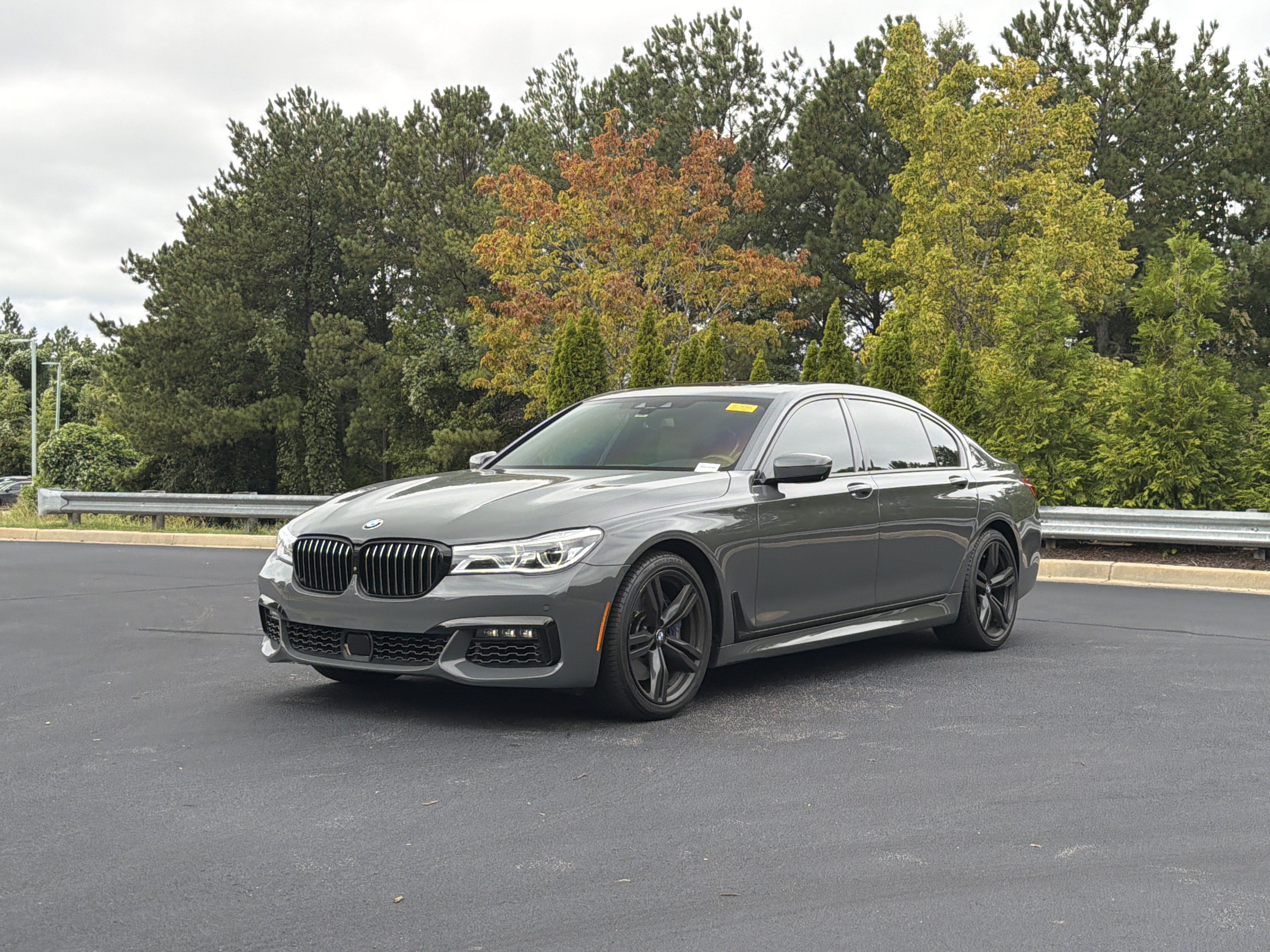 Used 2018 BMW 750i RWD image 10