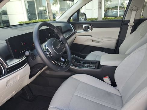 Used 2024 Kia Sorento S w/ Panoramic Sunroof Package FWD image 18