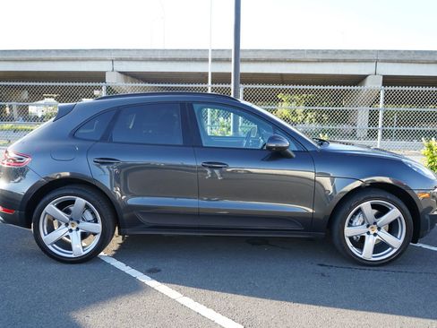 Used 2018 Porsche Macan S AWD/4WD image 23