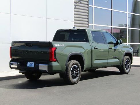 Used 2022 Toyota Tundra CrewMax w/ TRD Off-Road Pkg w/ TRD Off-Road Premium Package AWD/4WD image 9