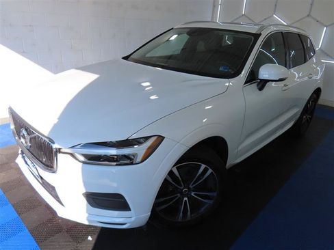Used 2020 Volvo XC60 T6 Momentum w/ Protection Package Premier AWD/4WD image 5