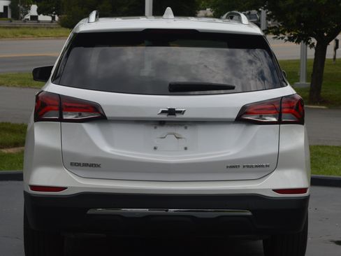 Used 2024 Chevrolet Equinox Premier AWD/4WD image 10