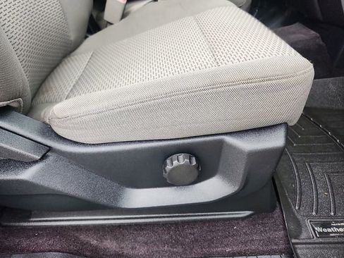 Used 2015 Ford F150 XLT w/ Equipment Group 301A Mid image 32