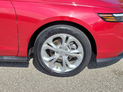 Used 2023 Honda Accord LX image 7