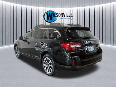 Used 2017 Subaru Outback 2.5i Limited image 8