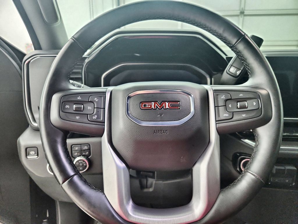 Used 2025 GMC Sierra 1500 SLT AWD/4WD image 24