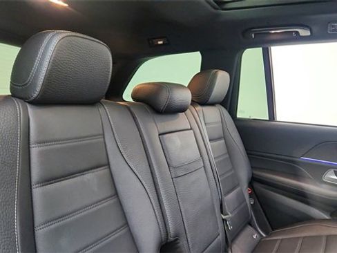 Used 2025 Mercedes-Benz GLS 450 GLS 450 image 25