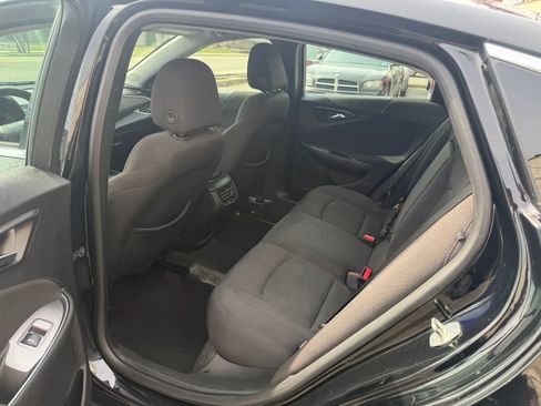 Used 2019 Chevrolet Malibu LT image 27
