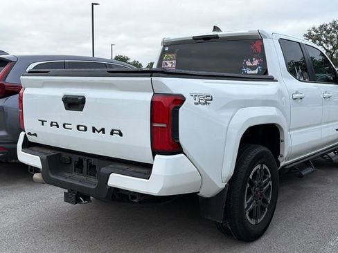 Used 2024 Toyota Tacoma TRD Sport AWD/4WD image 4