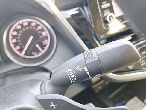 Used 2024 Toyota Camry SE image 22