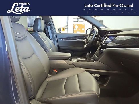 Used 2025 Cadillac XT6 Premium Luxury FWD image 20