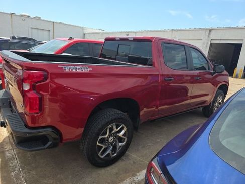 Used 2025 Chevrolet Silverado 1500 LT Trail Boss w/ Convenience Package II AWD/4WD image 6