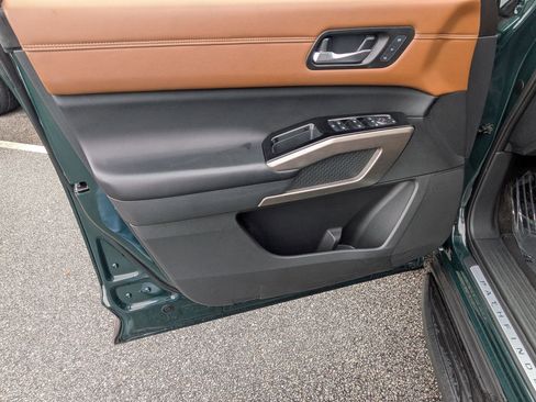 Certified 2023 Nissan Pathfinder Platinum image 11