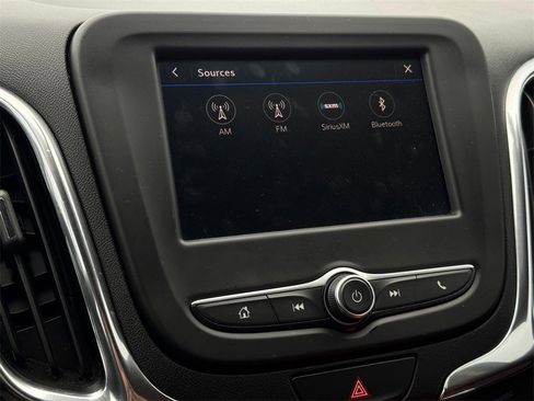 Used 2020 Chevrolet Equinox LT image 24