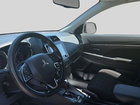 Used 2023 Mitsubishi Outlander Sport LE AWD/4WD image 16