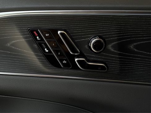 New 2026 Cadillac Lyriq Sport RWD image 29