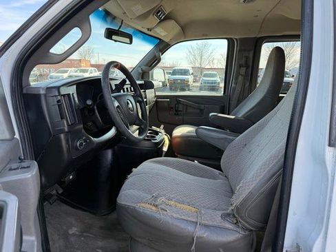 Used 2018 Chevrolet Express 3500 LT w/ LT Preferred Equipment Group image 22