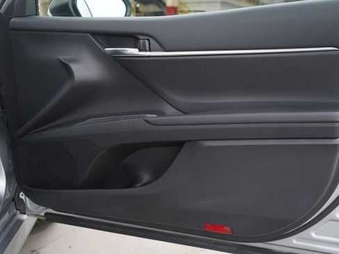 Used 2024 Toyota Camry LE image 9