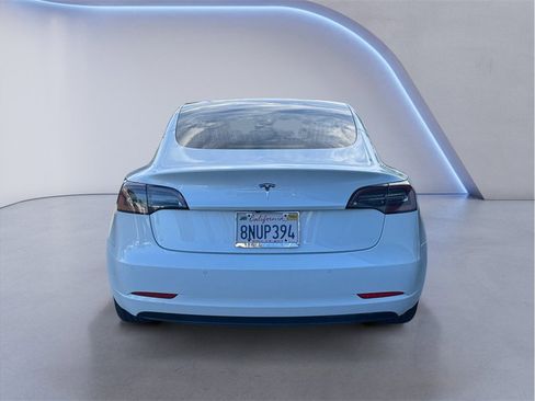 Used 2020 Tesla Model 3 Standard Range Plus image 5