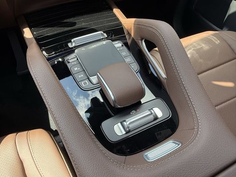 New 2026 Mercedes-Benz GLS 450 4MATIC image 43