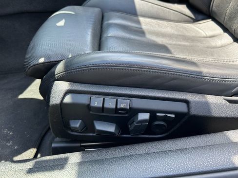 Used 2017 BMW 650i xDrive Convertible AWD/4WD image 18