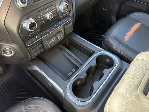 Used 2020 GMC Sierra 2500 AT4 w/ AT4 Premium Package image 30