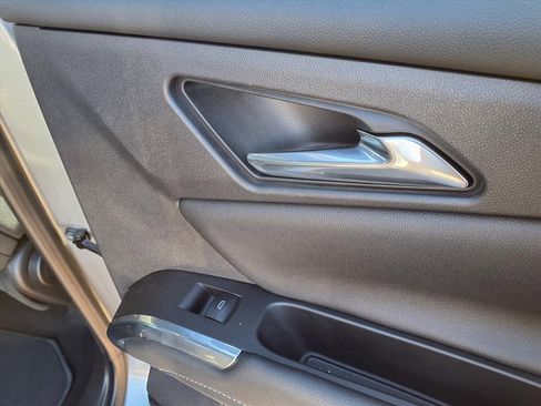 Used 2025 Chevrolet Traverse LT w/ Enhanced Driving Package image 23