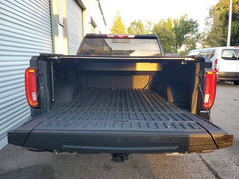 Used 2024 GMC Sierra 1500 Denali Ultimate AWD/4WD image 9