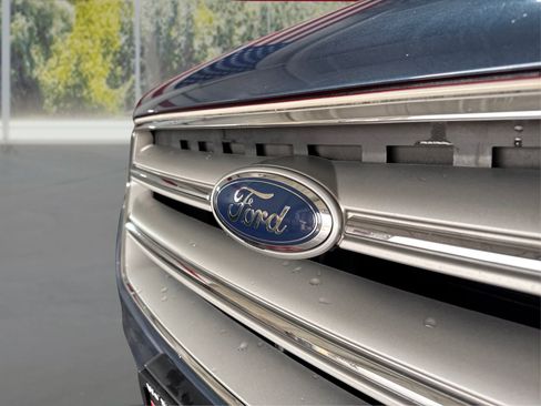Used 2018 Ford Escape SEL w/ Ford Safe & Smart Package FWD image 20