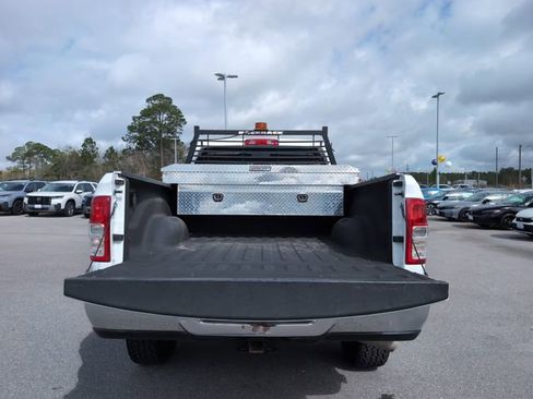 Used 2022 RAM 2500 Tradesman w/ Chrome Appearance Group image 5