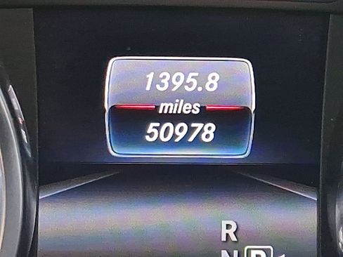 Used 2018 Mercedes-Benz GLE 350 4MATIC image 11