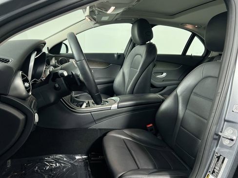 Used 2019 Mercedes-Benz C 300 Sedan image 12
