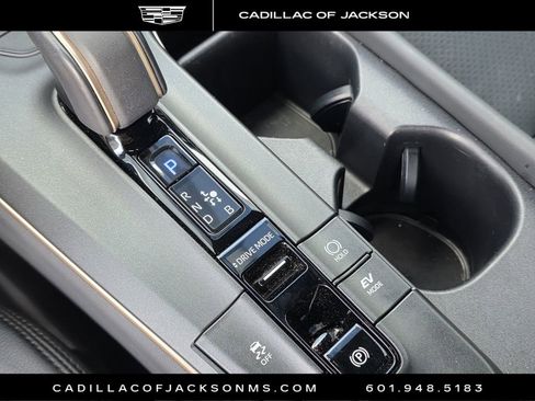 Used 2023 Toyota Crown XLE image 15