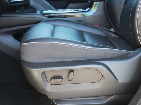 Used 2023 Buick Envision Essence image 10