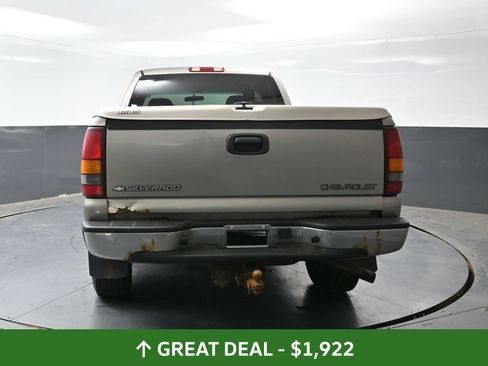 Used 2001 Chevrolet Silverado 1500 LS w/ Firm Ride Suspension Pkg AWD/4WD image 11