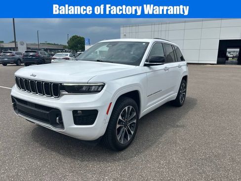 Used 2022 Jeep Grand Cherokee Overland w/ Luxury Tech Group IV image 4