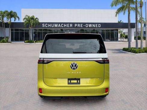 Used 2025 Volkswagen ID. Buzz 1st Edition AWD/4WD image 6