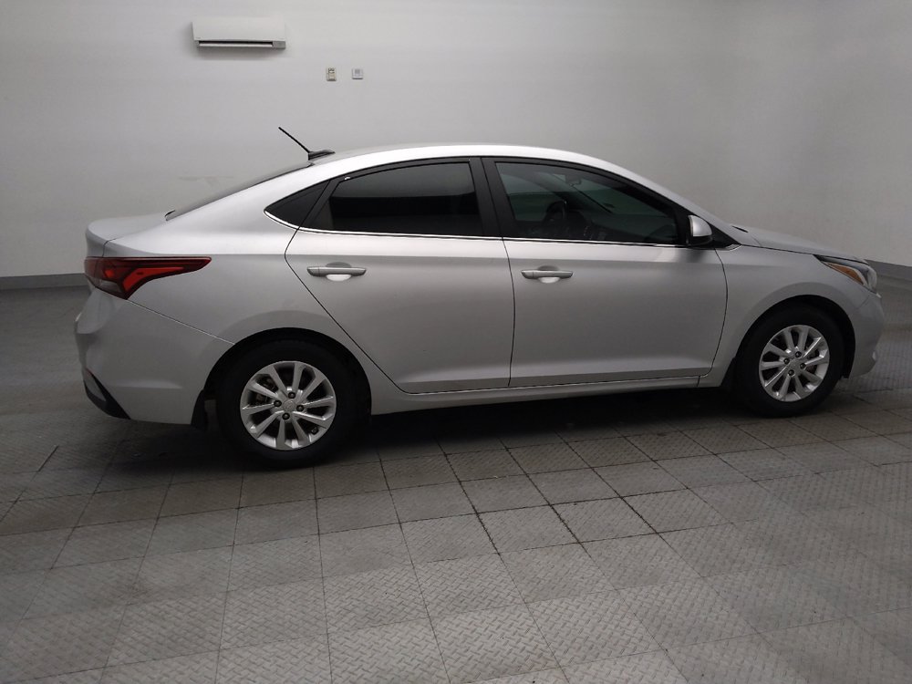Used 2021 Hyundai Accent SEL FWD image 10