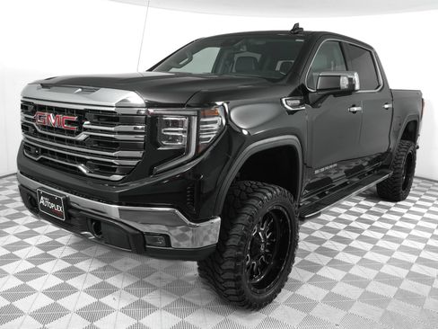 Used 2023 GMC Sierra 1500 SLT AWD/4WD image 8