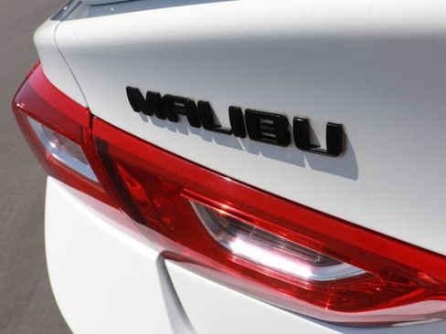Used 2023 Chevrolet Malibu RS FWD image 7