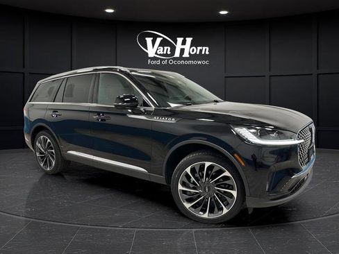 Used 2025 Lincoln Aviator Reserve w/ Equipment Group 201A AWD/4WD image 1