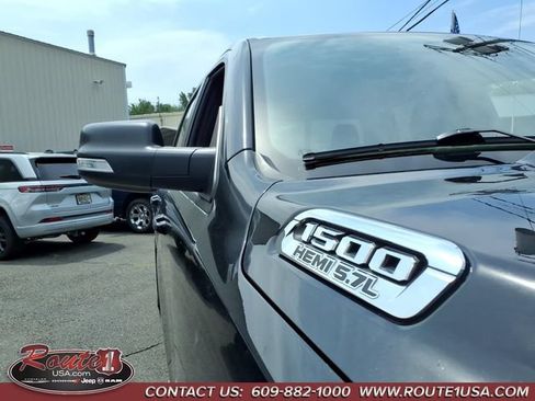 Used 2022 RAM 1500 Big Horn AWD/4WD image 11