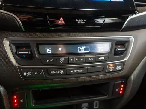 Used 2023 Honda Passport TrailSport image 31