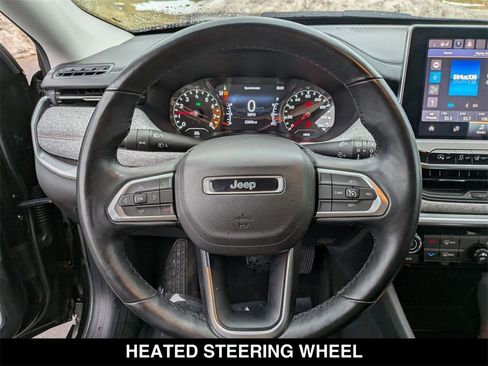 Used 2022 Jeep Compass Latitude image 23