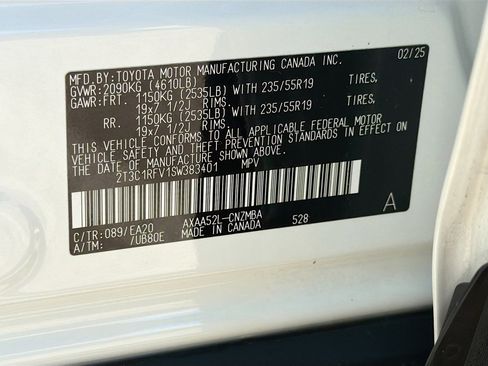 Used 2025 Toyota RAV4 XLE Premium image 44