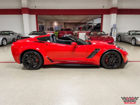 Used 2019 Chevrolet Corvette Z06 RWD image 6
